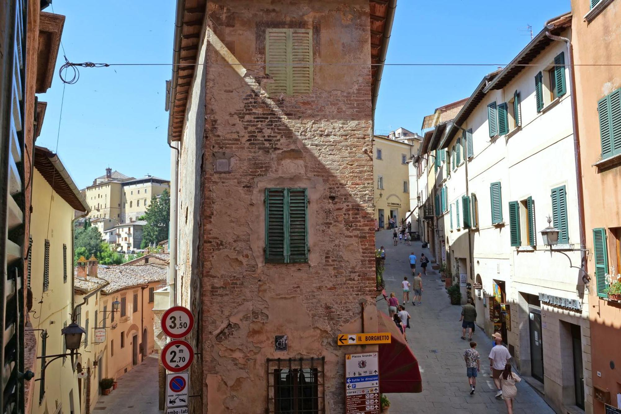 Delcorto Suites Montepulciano Stazione المظهر الخارجي الصورة
